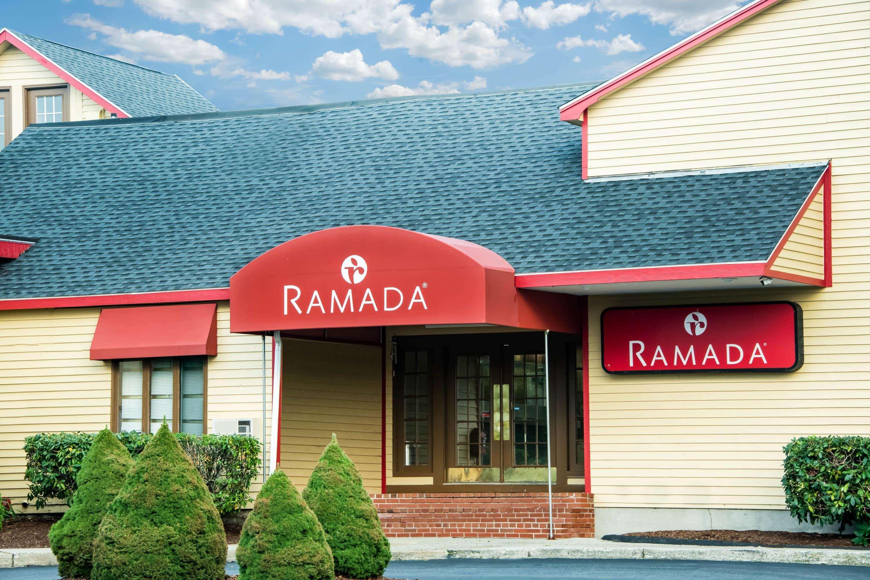 Готель Ramada By Wyndham Ґротон Екстер'єр фото